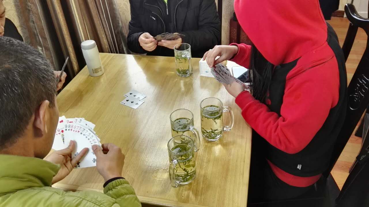 438944077223048504 438944077223048504